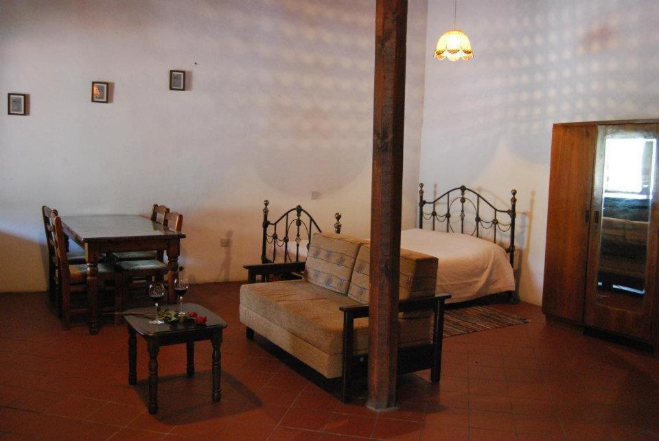 Penzion Xenis House Galata Pokoj fotografie